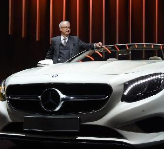 Mercedes recalled 10 million cars | मर्सिडीजने 10 लाख कार बोलावल्या माघारी