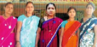 Women's work is organized by the village! | महिला कारभारणींनी जागविले खेडे!