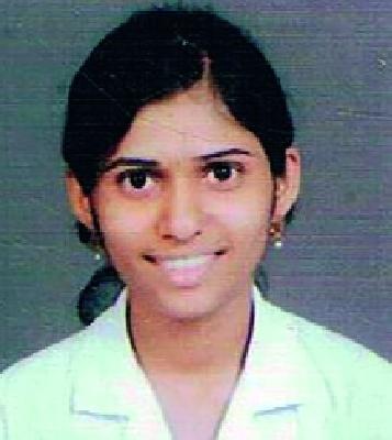 Sharpening sweat in the field is MBBS | शेतात घाम गाळत अक्षताताई एमबीबीएस Sharpening sweat in the field is MBBS | शेतात घाम गाळत अक्षताताई एमबीबीएस