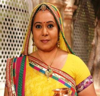 'Theater gives artists the artistic talent' | ‘थिएटरमुळे कलाकारांच्या कलागुणांना वाव मिळतो’ 'Theater gives artists the artistic talent' | ‘थिएटरमुळे कलाकारांच्या कलागुणांना वाव मिळतो’