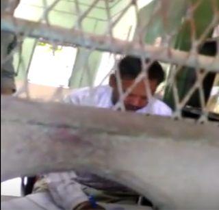 VIDEO: Cleansing staff became pharmacist | VIDEO : सफाई कर्मचारी झाला फार्मासिस्ट VIDEO: Cleansing staff became pharmacist | VIDEO : सफाई कर्मचारी झाला फार्मासिस्ट