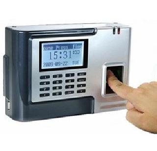 Doctor's biometric attendance | डॉक्टरांची बायोमेट्रिक हजेरी Doctor's biometric attendance | डॉक्टरांची बायोमेट्रिक हजेरी