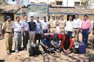 Diesel, auto robbery | डिझेल, वाहन चोरटे जेरबंद Diesel, auto robbery | डिझेल, वाहन चोरटे जेरबंद