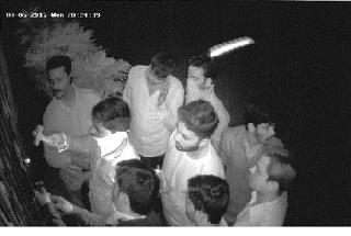 The attacker when the office of Gurukul was broken | ‘गुरुकुल’चे कार्यालय फोडताना हल्लेखोर The attacker when the office of Gurukul was broken | ‘गुरुकुल’चे कार्यालय फोडताना हल्लेखोर