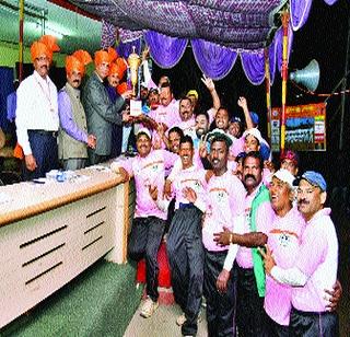 Bombay University's influence | मुंबई विद्यापीठाचा दबदबा Bombay University's influence | मुंबई विद्यापीठाचा दबदबा