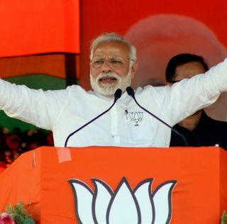 In Uttar Pradesh, BJP's recordback debate, the majority for the first time since 1991 | उत्तरप्रदेशात भाजपा रेकॉर्डब्रेक बहुमताकडे, 1991 नंतर पहिल्यांदाच इतकं बहुमत In Uttar Pradesh, BJP's recordback debate, the majority for the first time since 1991 | उत्तरप्रदेशात भाजपा रेकॉर्डब्रेक बहुमताकडे, 1991 नंतर पहिल्यांदाच इतकं बहुमत