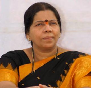 Naik on the road to survive | अस्तित्व टिकविण्यासाठी नाईक रस्त्यावर Naik on the road to survive | अस्तित्व टिकविण्यासाठी नाईक रस्त्यावर