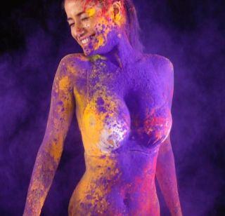VIDEO: Poonam Pandey wishes to greet sexy Holi! | VIDEO- पूनम पांडेकडून चाहत्यांना होळीच्या सेक्सी शुभेच्छा! VIDEO: Poonam Pandey wishes to greet sexy Holi! | VIDEO- पूनम पांडेकडून चाहत्यांना होळीच्या सेक्सी शुभेच्छा!