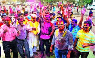 'Khaki' in colorful colors ... | ‘खाकी’ रंगली रंगात...