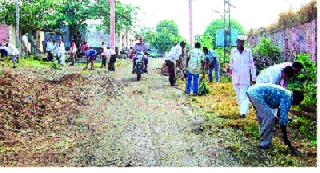 Dholavad is celebrated in Sangoli village by cleanliness | सांगोले गावात स्वच्छतेतून साजरी होतेय ‘धुळवड’ Dholavad is celebrated in Sangoli village by cleanliness | सांगोले गावात स्वच्छतेतून साजरी होतेय ‘धुळवड’
