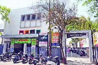 Savana argues in High Court | सावानाचा वाद उच्च न्यायालयात Savana argues in High Court | सावानाचा वाद उच्च न्यायालयात