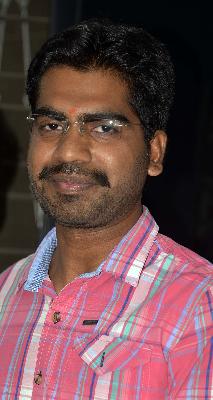 Ahir was the first MPSC to be named Nashik 'Bhushan' | एमपीएससीत प्रथम आलेला अहिरे ठरला नाशिक'भूषण' Ahir was the first MPSC to be named Nashik 'Bhushan' | एमपीएससीत प्रथम आलेला अहिरे ठरला नाशिक'भूषण'