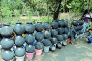 Freeze of the poor market ... | गरिबाचा फ्रीज बाजारात...