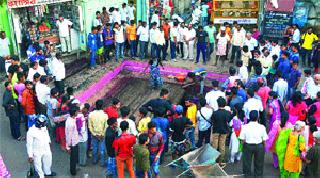 'Raheed' festival celebrated by Nashikar | नाशिककरांनी जोपासला ‘रहाड’ रंगोत्सव