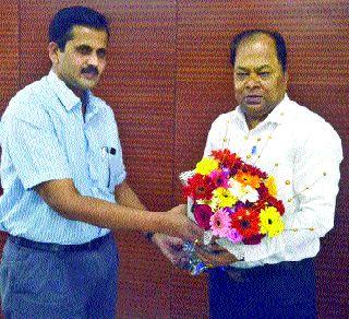 Panvelkar resigns due to transfer of commissioners | आयुक्तांच्या बदलीमुळे पनवेलकर नाराज