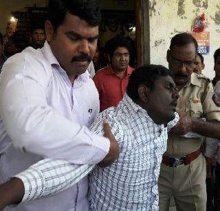 The ambush in Khopoli area is awaited from WhatsAppApps | व्हॉट्सअॅप पोस्टवरुन खोपोलीत वातावरण तंग The ambush in Khopoli area is awaited from WhatsAppApps | व्हॉट्सअॅप पोस्टवरुन खोपोलीत वातावरण तंग