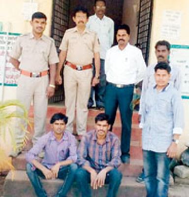 The two thieves of the chital hunt, | चितळाची शिकार करणाऱ्या दोन आरोपींना वनकोठडी The two thieves of the chital hunt, | चितळाची शिकार करणाऱ्या दोन आरोपींना वनकोठडी