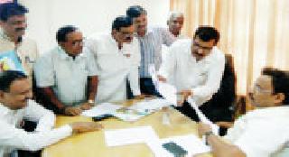 Lack of manual typing looser | मॅन्युअल टायपिंगची पूर्वअट शिथिल