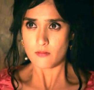 Actor Wankhin fondly fondly fame | अभिनेत्री पंखुरी अवस्थीनं लगावली चाहत्याच्या श्रीमुखात Actor Wankhin fondly fondly fame | अभिनेत्री पंखुरी अवस्थीनं लगावली चाहत्याच्या श्रीमुखात