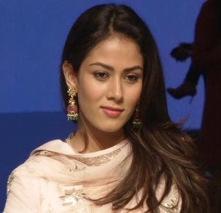 Shahid's wife had made excuses about her classmates | शाहीदच्या पत्नीबाबत तिच्या वर्गमित्रानंच केले खळबळजनक खुलासे Shahid's wife had made excuses about her classmates | शाहीदच्या पत्नीबाबत तिच्या वर्गमित्रानंच केले खळबळजनक खुलासे