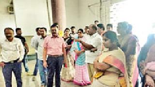 Storm from the statue of Punjababrao Deshmukh | पंजाबराव देशमुख यांच्या पुतळ्यावरून वादळ