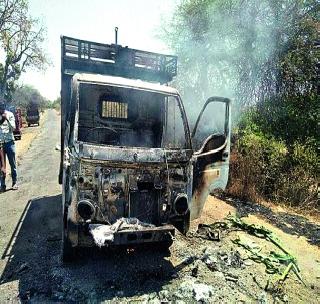 Stomach carrying the carriage | भरधाव वाहनाने घेतला पेट