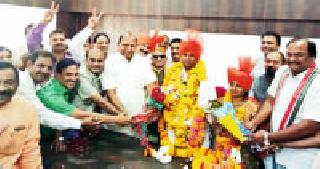 Chairman Nitin Madavi and Vice President Kanchan Nandurkar | अध्यक्ष नितीन मडावी तर उपाध्यक्ष कांचन नांदुरकर Chairman Nitin Madavi and Vice President Kanchan Nandurkar | अध्यक्ष नितीन मडावी तर उपाध्यक्ष कांचन नांदुरकर