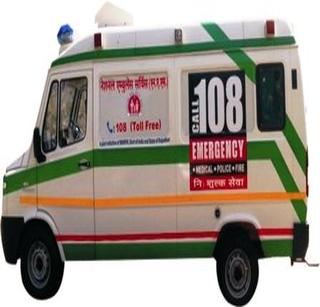 Ambulances 108 became 'ambulatory home'! | 108 क्रमांकाची रुग्णवाहिका बनली ‘फिरते प्रसूतिगृह’! Ambulances 108 became 'ambulatory home'! | 108 क्रमांकाची रुग्णवाहिका बनली ‘फिरते प्रसूतिगृह’!