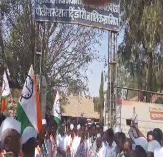 19 MLA suspended, protest protest against NCP's government | 19 आमदार निलंबित, राष्ट्रवादीचे सरकारविरोधात निषेध आंदोलन 19 MLA suspended, protest protest against NCP's government | 19 आमदार निलंबित, राष्ट्रवादीचे सरकारविरोधात निषेध आंदोलन