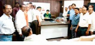 Dr. Pay the wages of the month before the Ambedkar Jayanti | डॉ. आंबेडकर जयंतीपूर्वी मार्च महिन्याचे वेतन द्या Dr. Pay the wages of the month before the Ambedkar Jayanti | डॉ. आंबेडकर जयंतीपूर्वी मार्च महिन्याचे वेतन द्या