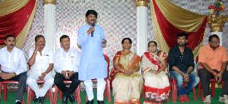 Injustice to the Nashik by the Department of Defense | संरक्षण खात्याकडून नाशिकवर अन्याय Injustice to the Nashik by the Department of Defense | संरक्षण खात्याकडून नाशिकवर अन्याय