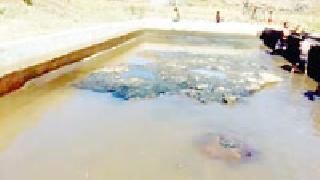 Muddy water polluted! | चिखलदऱ्यात दूषित पाणी!