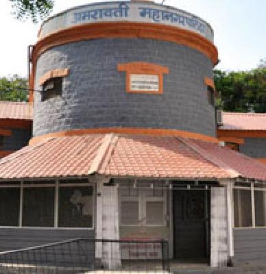 LBT cut by 1.3 crores | एलबीटीत १.३ कोटींची कपात