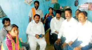 The plaintiff's case should be prosecuted in a fast track court | पीडितेचा खटला जलदगती न्यायालयात चालवावा The plaintiff's case should be prosecuted in a fast track court | पीडितेचा खटला जलदगती न्यायालयात चालवावा