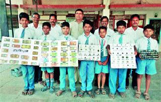 'Dhan' from 30 countries | चिमुकल्यांच्या ‘खजिन्या’त ३० देशांचे ‘धन’