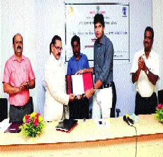 Agreements with five companies for employment | रोजगारासाठी पाच कंपन्यांशी करार