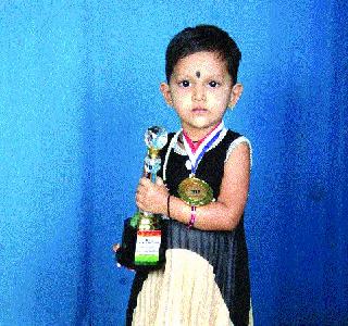 Four years of two-year ascension | दोन वर्षाच्या आरोहीचे ४ विक्रम