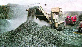 31 Crushers Seal for Revenue Recovery | महसूल वसुलीसाठी ३१ क्रशर सील