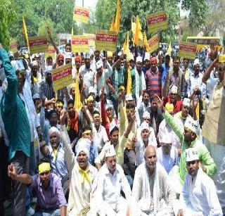 The proposal for Dhangar community was withdrawn by the state itself | धनगर समाजाचा प्रस्ताव राज्यानेच मागे घेतला The proposal for Dhangar community was withdrawn by the state itself | धनगर समाजाचा प्रस्ताव राज्यानेच मागे घेतला