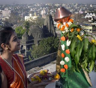 Gudi Padwa: Roads of Nashik floods; Mass awareness | गुढी पाडवा : स्वागतयात्रांनी फुलले नाशिकचे रस्ते; जनजागृतीवर भर Gudi Padwa: Roads of Nashik floods; Mass awareness | गुढी पाडवा : स्वागतयात्रांनी फुलले नाशिकचे रस्ते; जनजागृतीवर भर
