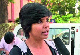 Matthew Suicide; Crime against two with a woman journalist | मॅथ्यू आत्महत्त्या; महिला पत्रकारासह दोघांवर गुन्हा Matthew Suicide; Crime against two with a woman journalist | मॅथ्यू आत्महत्त्या; महिला पत्रकारासह दोघांवर गुन्हा