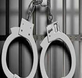 The youth who went to kill the woman | महिलेची हत्या करण्यासाठी गेलेला युवक गजाआड The youth who went to kill the woman | महिलेची हत्या करण्यासाठी गेलेला युवक गजाआड