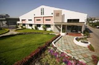 'Make in Nashik' in Mumbai for industrial development | नाशिक औद्योगिक विकासासाठी मुंबईत ‘मेक इन नाशिक’ 'Make in Nashik' in Mumbai for industrial development | नाशिक औद्योगिक विकासासाठी मुंबईत ‘मेक इन नाशिक’