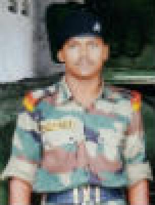 Solapur jawans martyred in Madhya Pradesh | सोलापूरचा जवान मध्यप्रदेशमध्ये शहीद