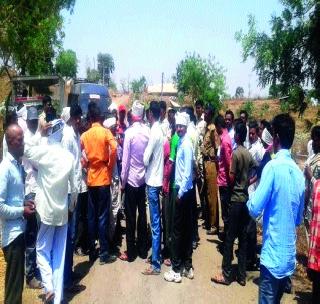 Militant school blast, students killed | मिलिटरी स्कूलमध्ये स्फोट, विद्यार्थी ठार Militant school blast, students killed | मिलिटरी स्कूलमध्ये स्फोट, विद्यार्थी ठार