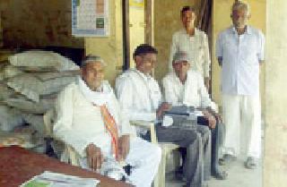 Government cheaper foodgrains shop hitech | शासकीय स्वस्त धान्य दुकान झाले हायटेक Government cheaper foodgrains shop hitech | शासकीय स्वस्त धान्य दुकान झाले हायटेक