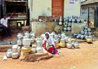 Tubing off for three days | तीन दिवसांपासून नळयोजना बंद