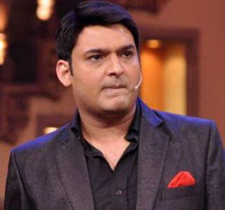 Sirius Knights With Kapil, the program is not laughable due to a 10-minute rollout program | सीरिअस नाईट्स विथ कपिल, प्रेक्षक हसत नसल्याने 10 मिनिटात गुंडाळला कार्यक्रम Sirius Knights With Kapil, the program is not laughable due to a 10-minute rollout program | सीरिअस नाईट्स विथ कपिल, प्रेक्षक हसत नसल्याने 10 मिनिटात गुंडाळला कार्यक्रम