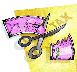 Low interest rates cut interest rates | अल्प बचत योजनांच्या व्याजदरात कपात Low interest rates cut interest rates | अल्प बचत योजनांच्या व्याजदरात कपात