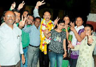 Prashant Deshpande, a second consecutive president | प्रशांत देशपांडे सलग दुसऱ्यांदा अध्यक्ष